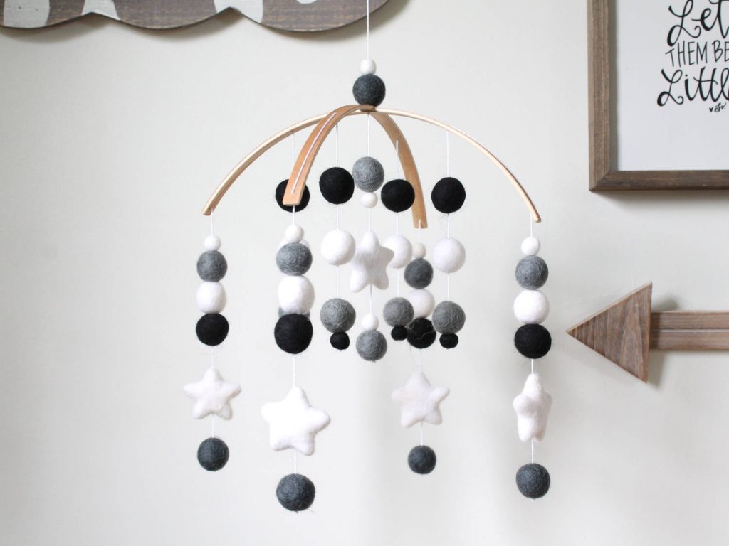 Black and white baby gifts: A fabulous handmade felt mobile from the Rainbow Barn