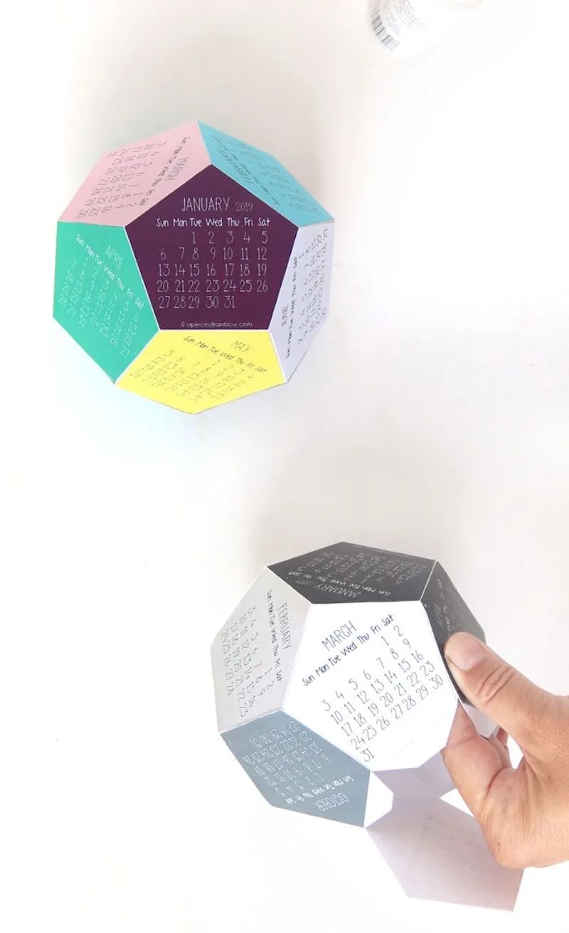 Printable 2020 calendars: 3D calendar at Piece of Rainbow