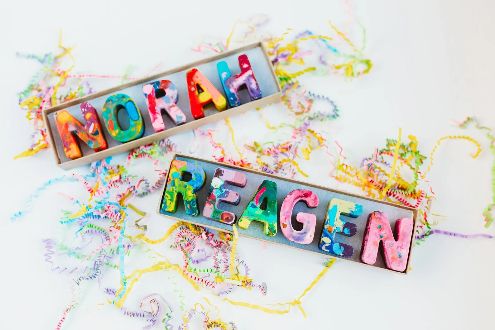 Personalized Easter bunny crayon set from Art2theExtreme: The best Easter gifts for kids supporting Etsy shops