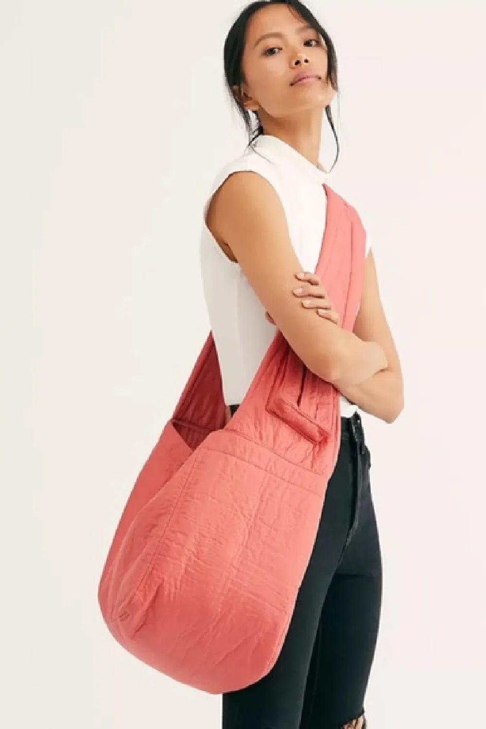 Oversized bags for spring/summer 2022 are so hot! Love this oversized puffer tote from Free People