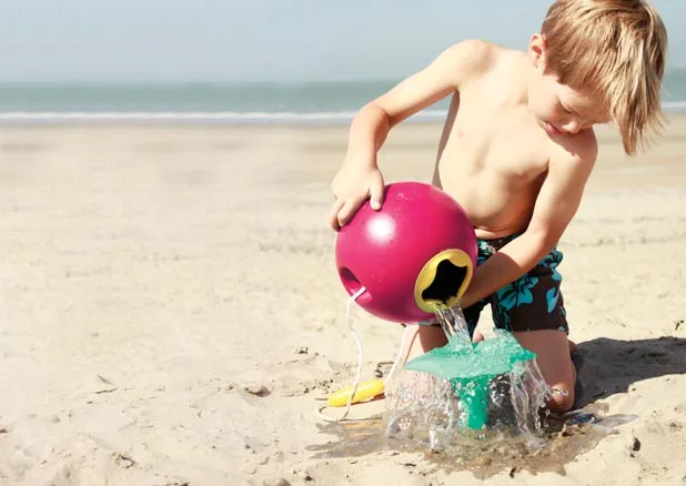 Beach toys for kids: Quut's Ballo