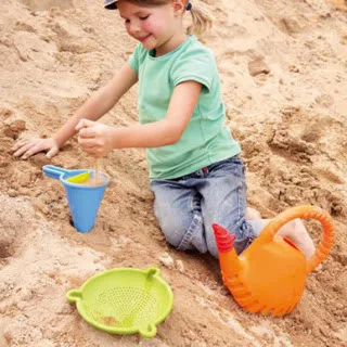 Haba beach toys: Not your ordinary shovel and pail