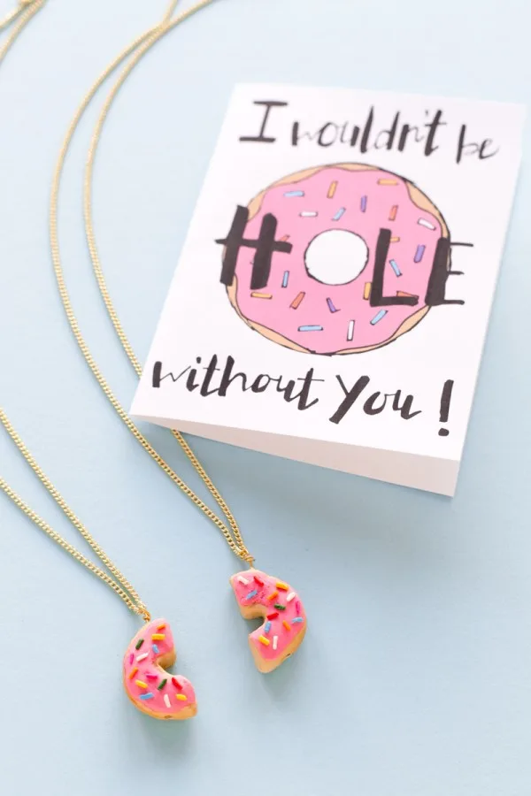 Special grandparent gifts for the holidays: Big and little locket set