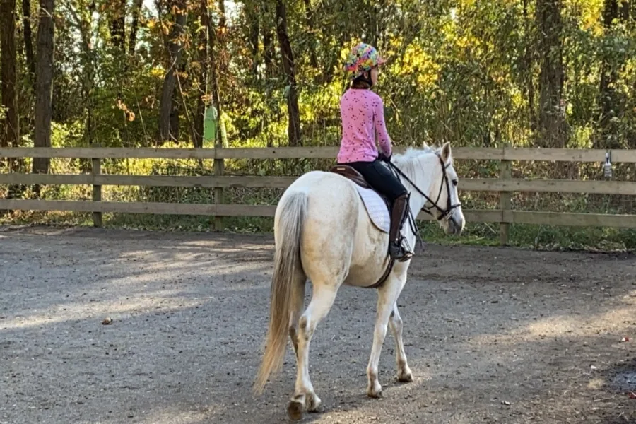 Beyond cantering: 4 life lessons my daughter has learned from horseback riding © Kristen Chase