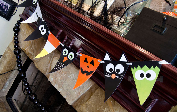 Last minute Halloween decoration printables from Love the Day