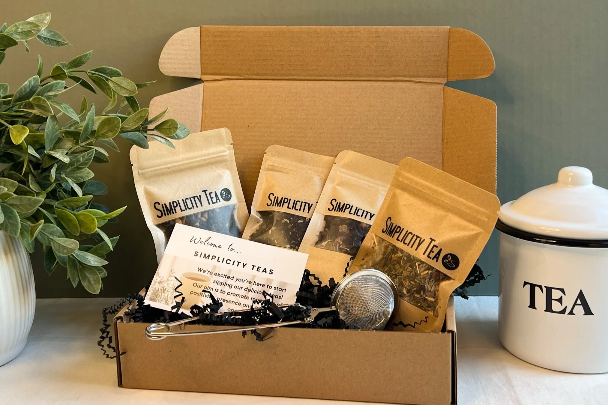 Simplicity Teas looseleaf tea gift box: perfect for anyone who needs a little down time and self-care