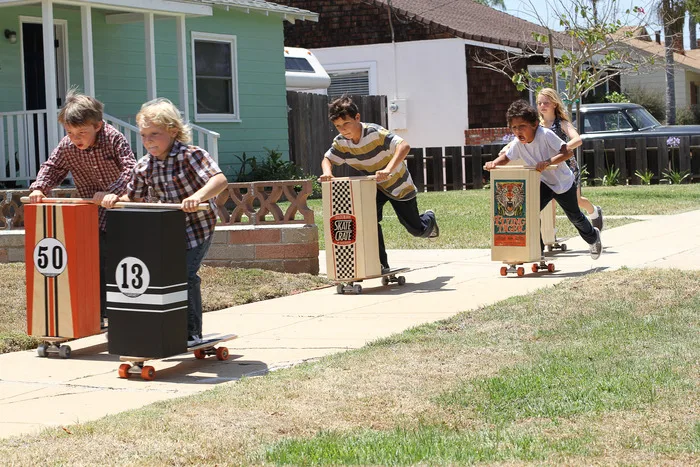 The Skate Crate scooter: like those old-fashioned roller skate scooters, but better!