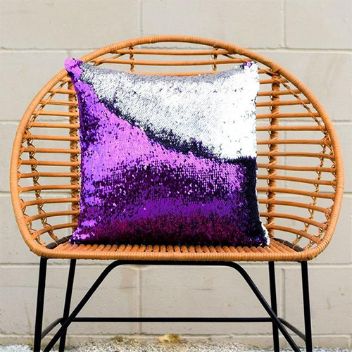 Flip Sequin mermaid pillow| The coolest tween gifts