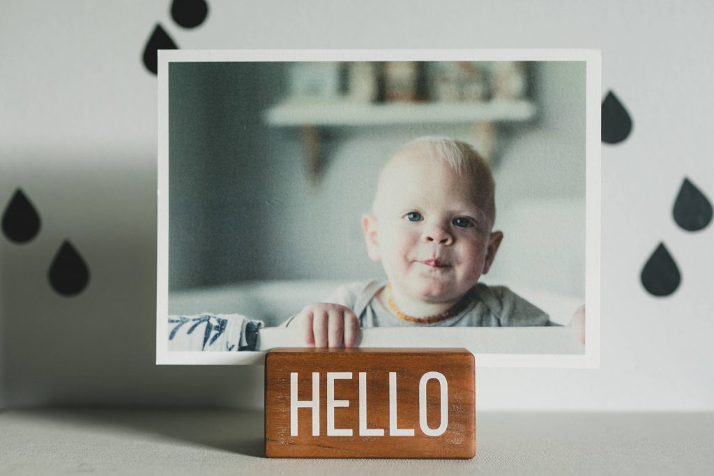 Cool affordable gifts under $15: wooden photo print holder