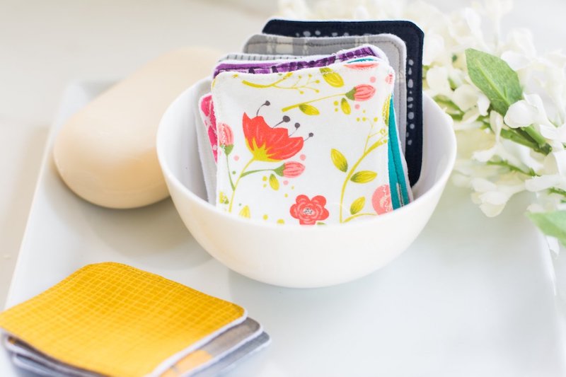 Etsy's carbon offset initiative: Makeup removal pads at TuneeManee