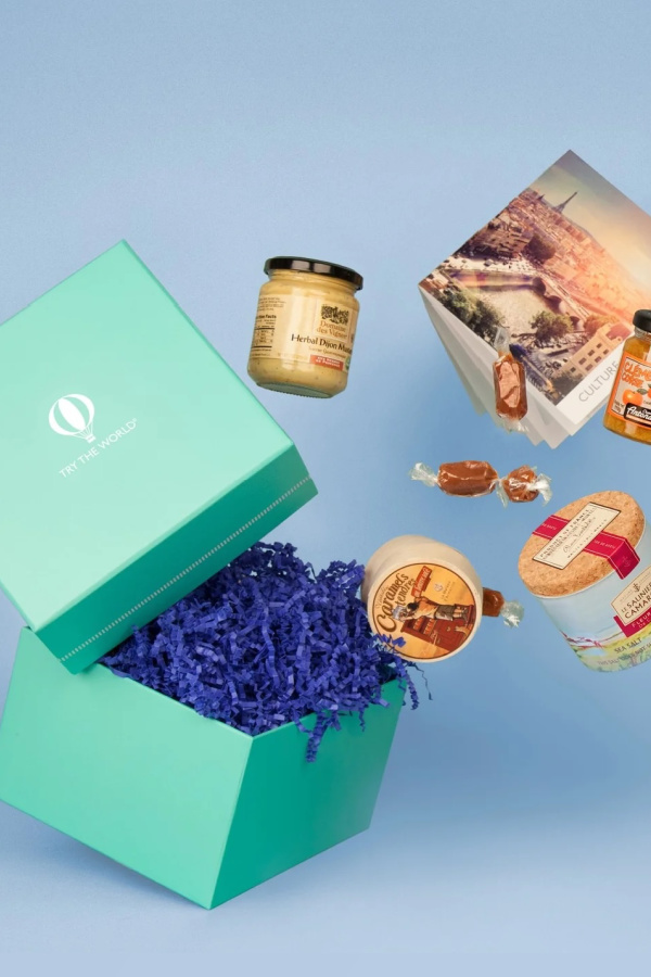 Foodie gifts for dads on sale right now: Try the World international snack subscription box Foodie gifts for dads on sale right now: Try the World international snack subscription box