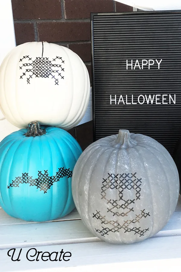 No-carve pumpkins for Halloween: DIY Paint Pen Pattern No-Carve Pumpkins