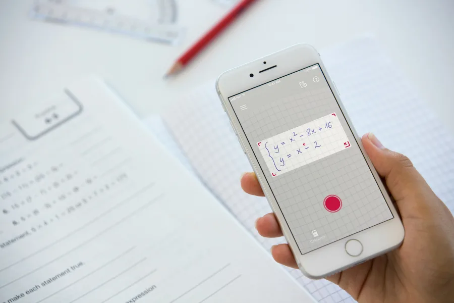 Online school resource: The free Photomath app