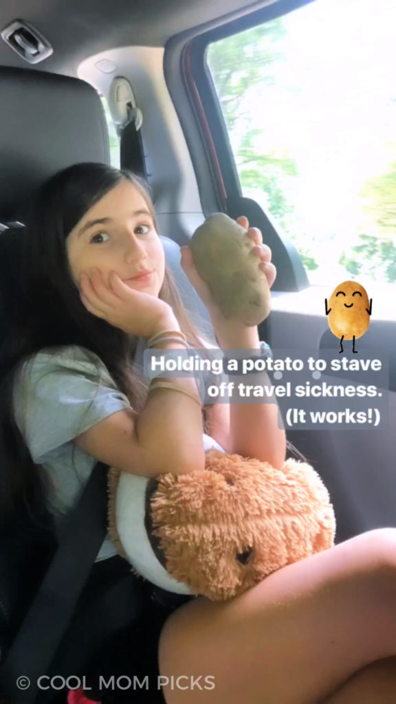 Holding a potato as a motion sickness cure: It works! For some reason. | © Coolmompicks
