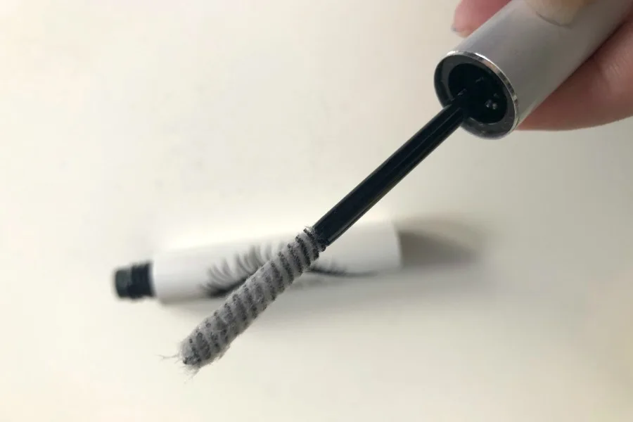 Magnifibres review: Like false eyelashes in a bottle!