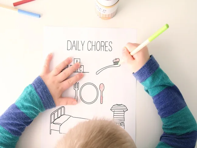 Free printable chore chart at Momtastic