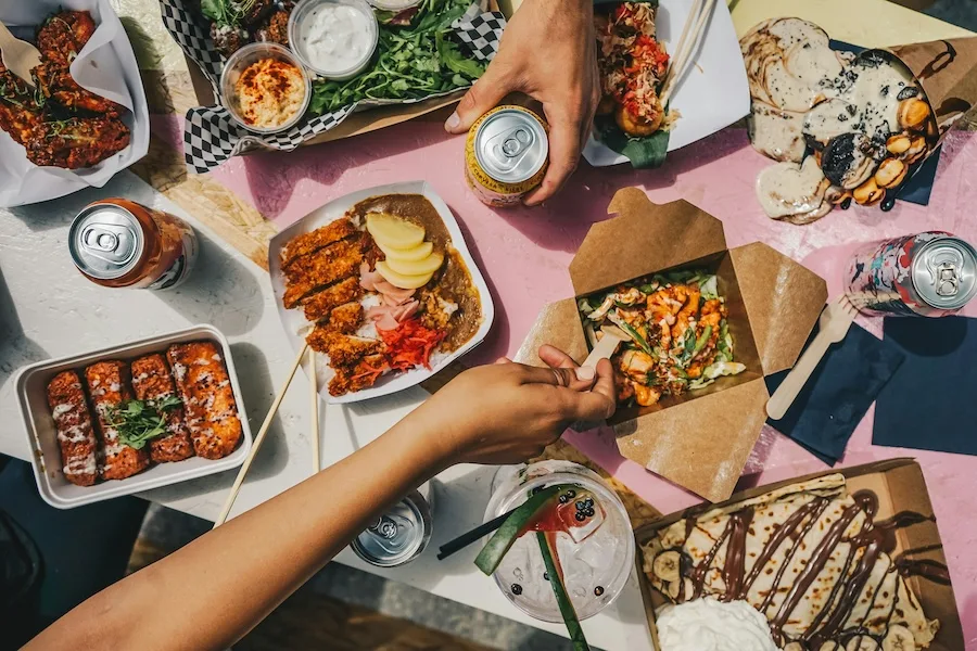 How to become a DoorDash or GrubHub delivery person: Making extra money