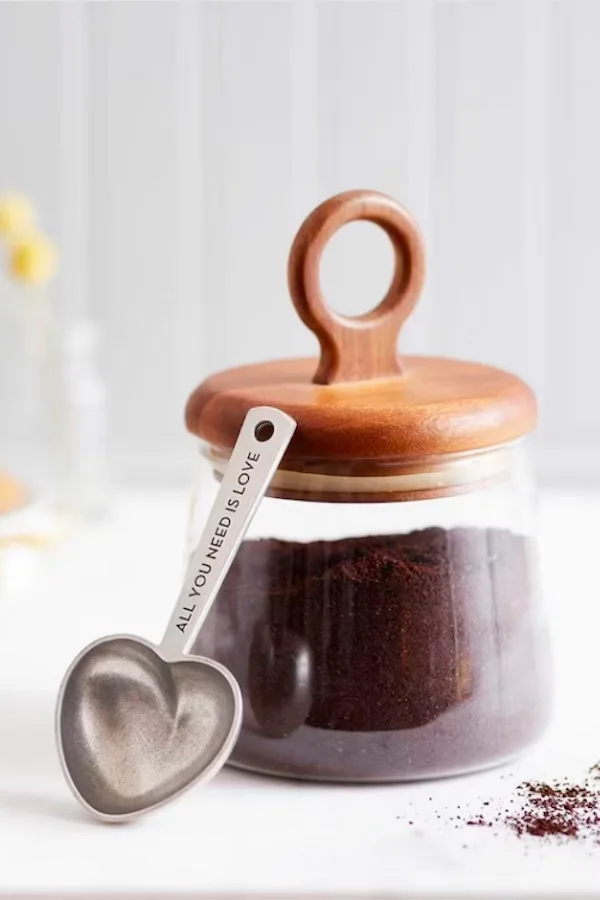 Best Valentine's Gifts for Adults on Etsy: Beehive heart coffee scoop