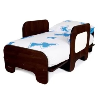 An affordable toddler bed to swoon over