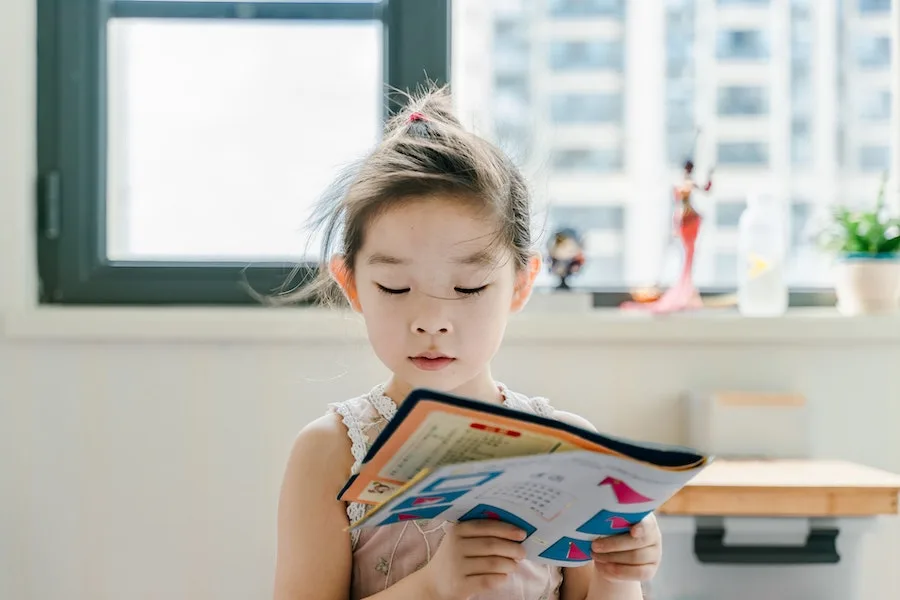 Easy homeschooling tips for school closures, from a homeschooling mom. You can do this!