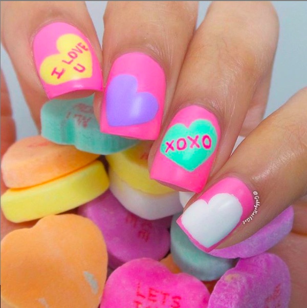 Fun Valentine's Day nails: Conversation heart nails at Gabby's Nail Art | | #valentinesnails 