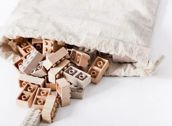 What if LEGO pieces were made of wood?