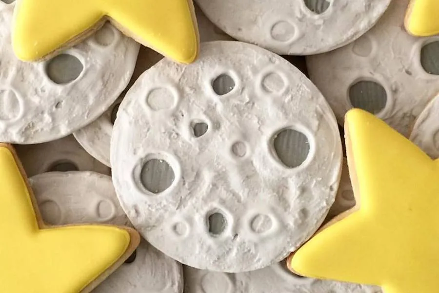 Easy eclipse party ideas: Moon cookies at Oh Sugar Events