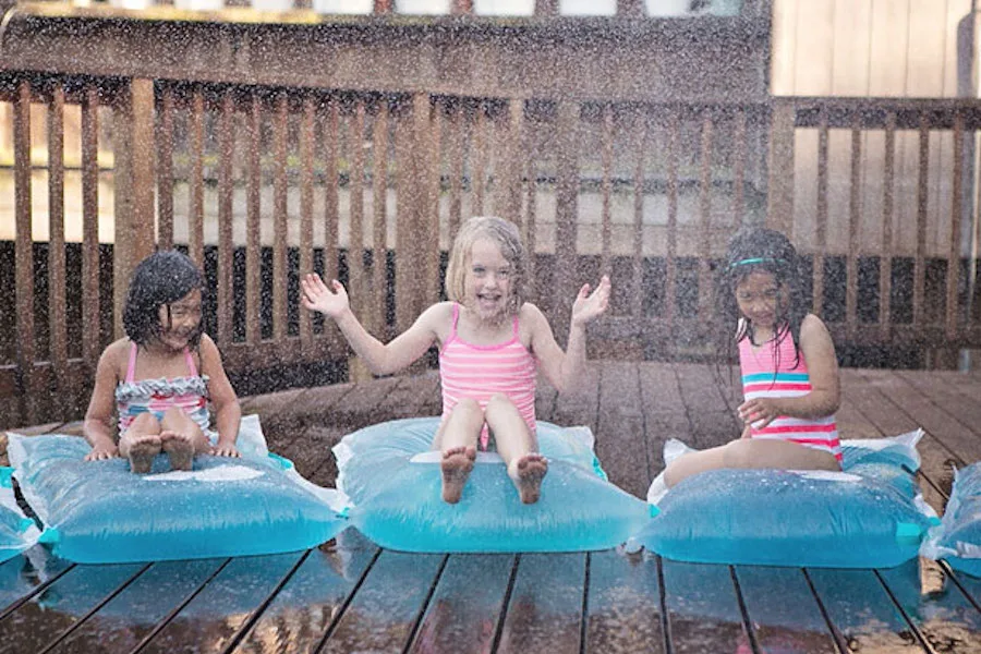50 Screen-free activities for kids: DIY Water Blobs at Hello, Wonderful