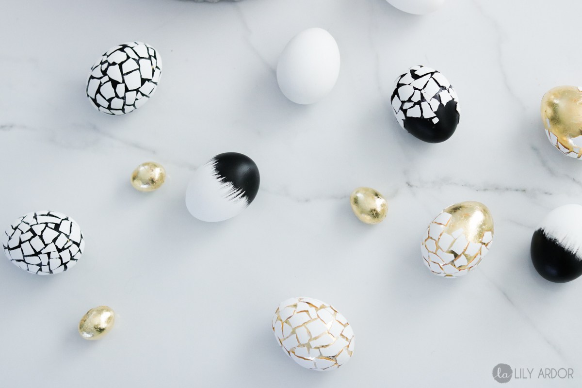 Gorgeous no-dye Easter eggs: Crackled Easter eggs | Lily Ardor 