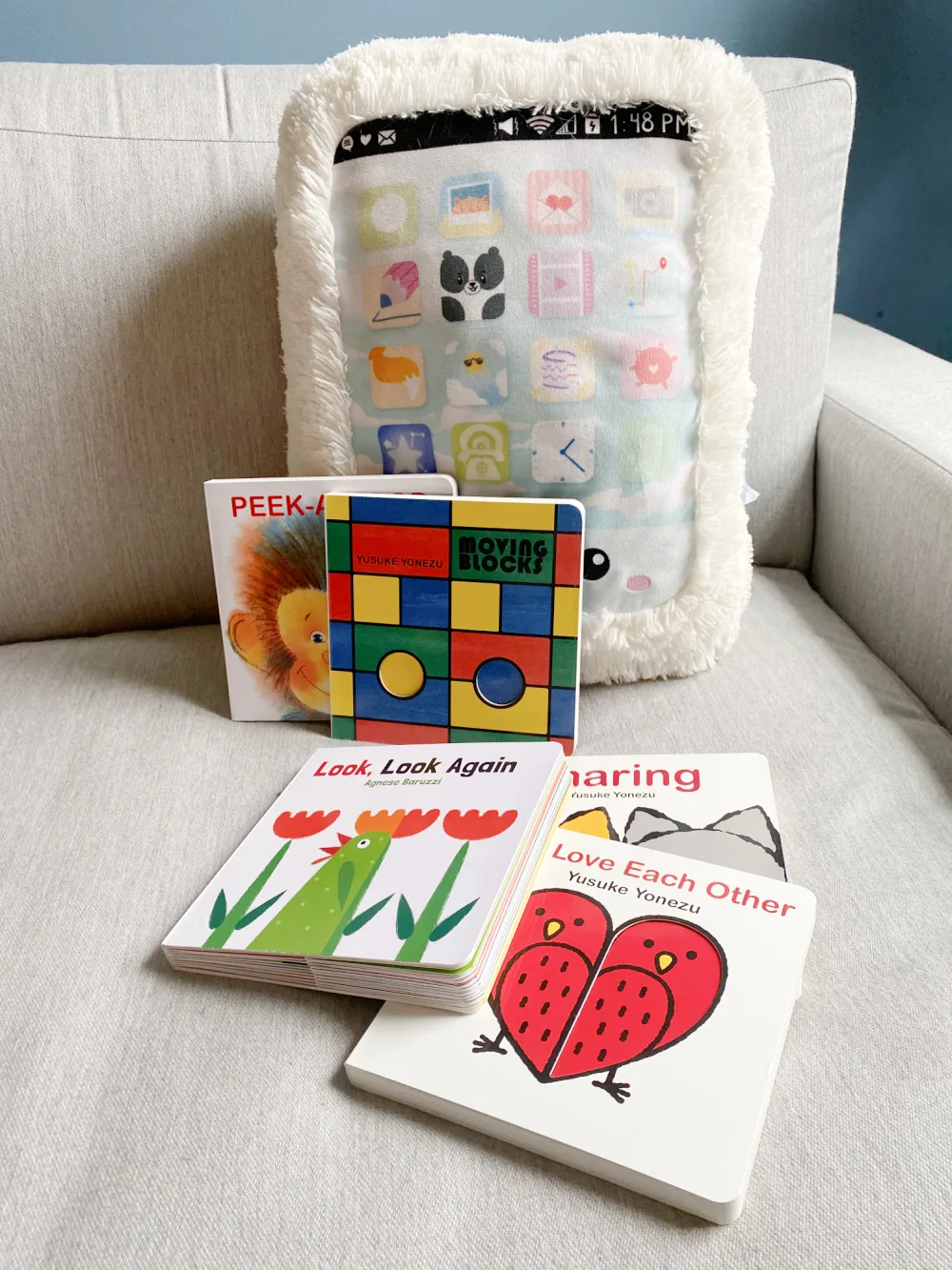 Holiday gift idea: mineditionUS board books for babies and toddlers
