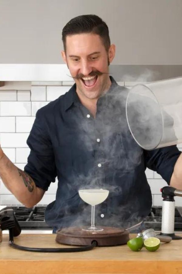 Uncommon Experiences unique online classes make a fun VAlentine's gift