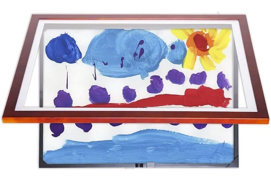 L'il Davinci art frame allows you to change your child's artwork that is on display