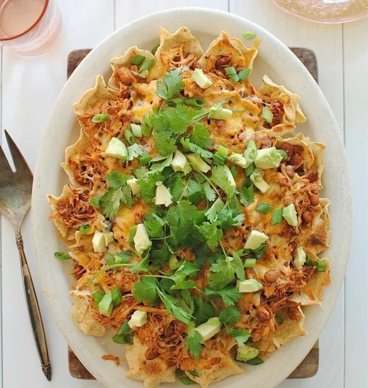 Super Bowl chicken nachos