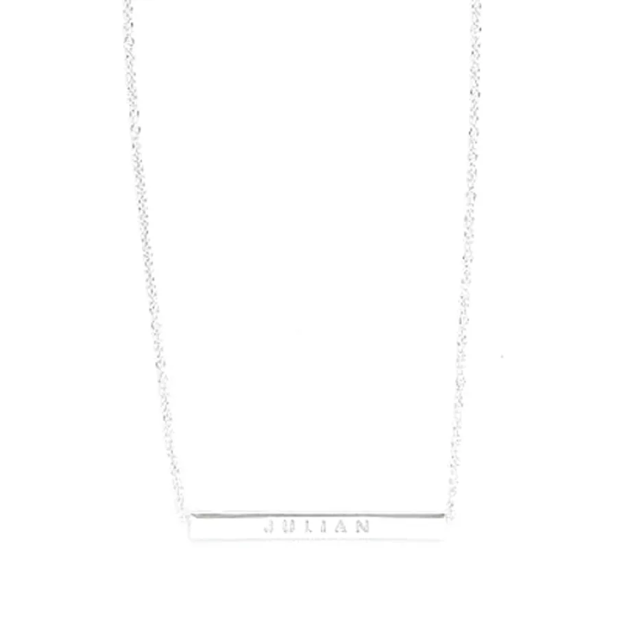 Thoughtful gifts after a miscarriage: Name necklace at Julian & Co