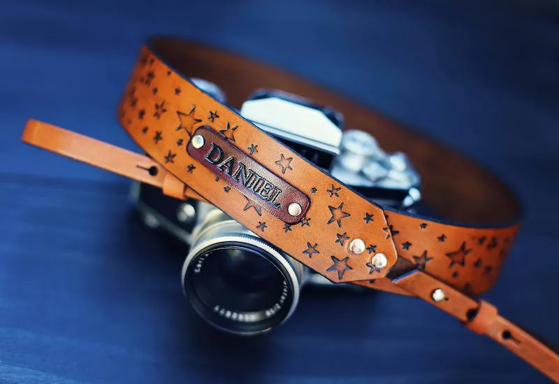 Personalized Christmas gifts: Personalized camera strap