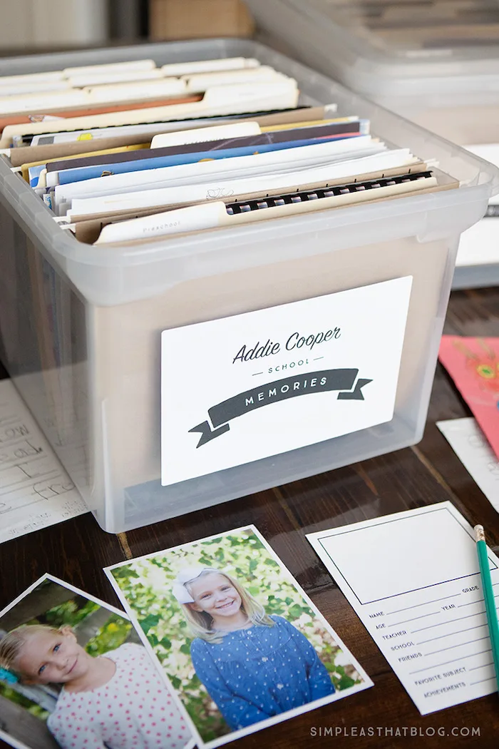 Back to school organizational lifesavers: Use a sweater rack to organize outfits for the week at Kelly Leigh Creates