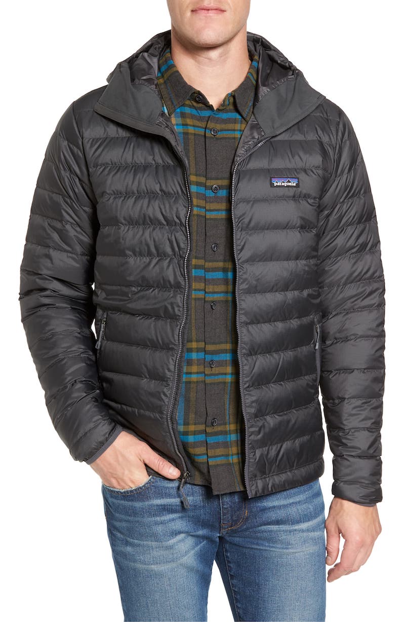 Patagonia coats for the whole family: A super comfy and warm jacket for men.