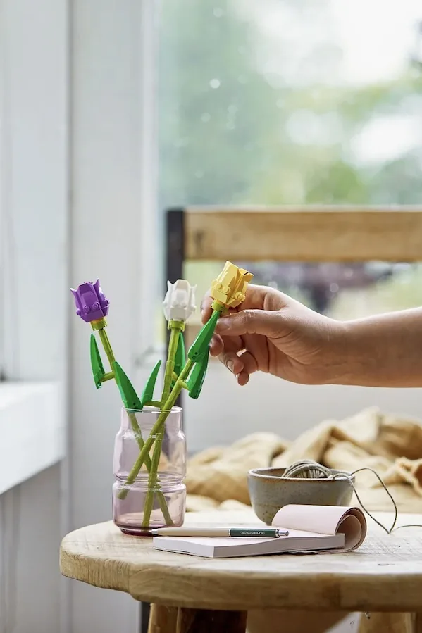 Pretty LEGO Tulips kit makes a great Easter gift for under $10