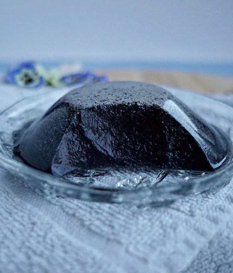 DIY face mask recipes: Honey & oatmeal mask at A Cultivated Nest