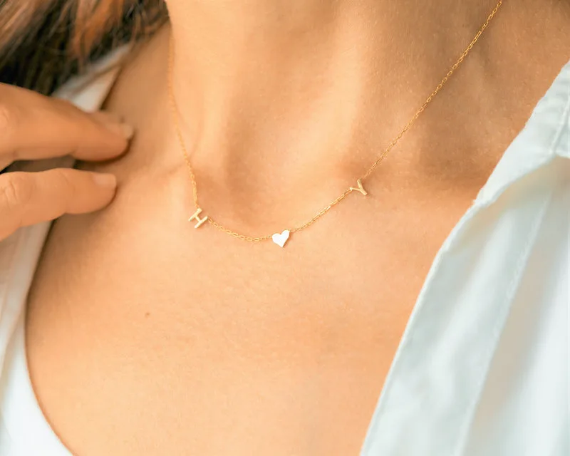 Personalized gifts for Christmas: Custom initials necklace