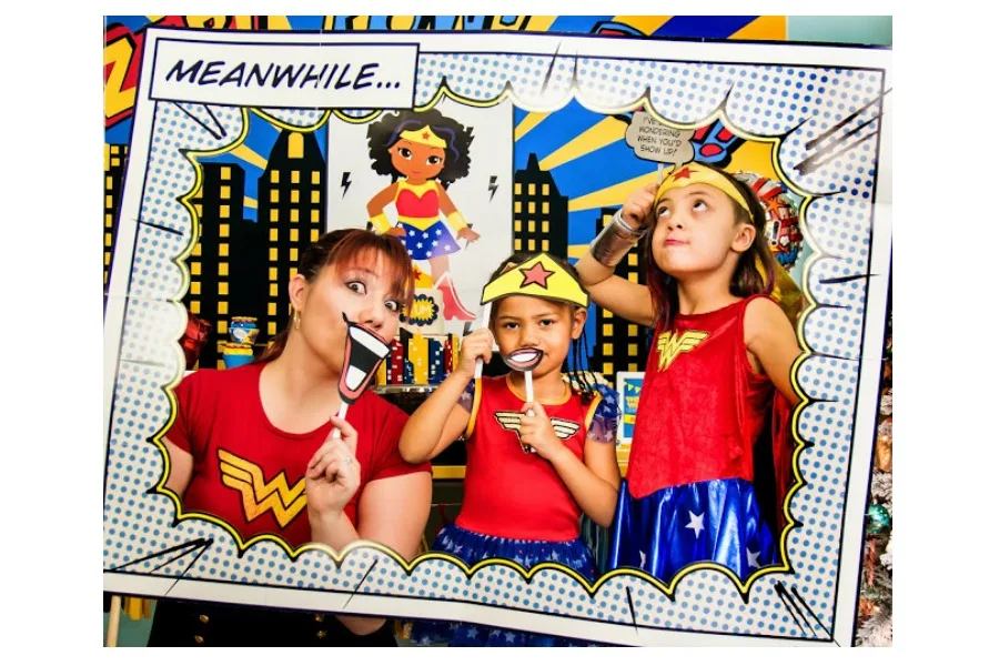 Some of the coolest superhero party themes for girls: FANTASTIC Wonder Woman party ideas from Bella C Parties.
