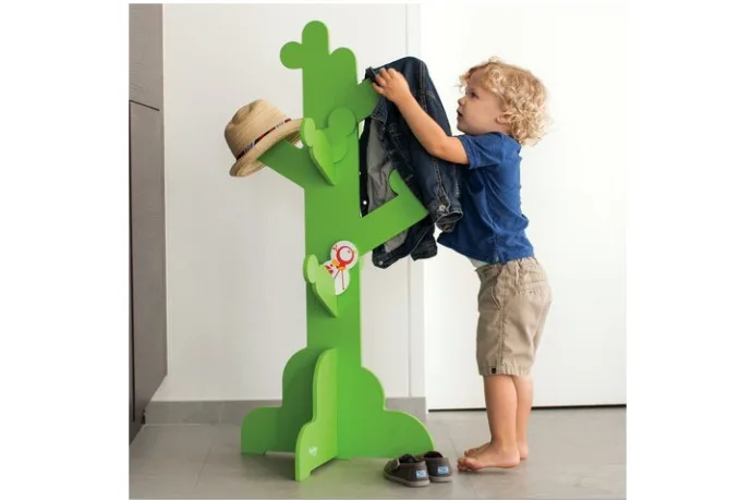 Cool wall hooks for kids: P'kolino Safari clothes tree