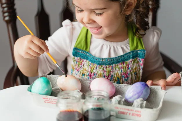 9 ways kids can decorate Easter Eggs without dyeing them