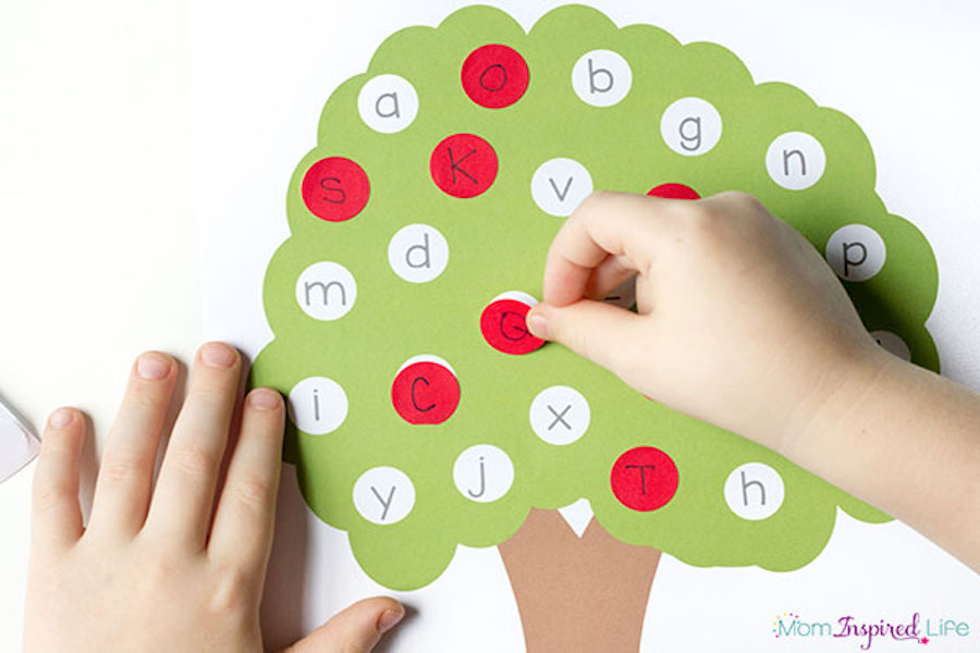 Educational activities for preschoolers: Alphabet Tree at Fun Learning for Kids