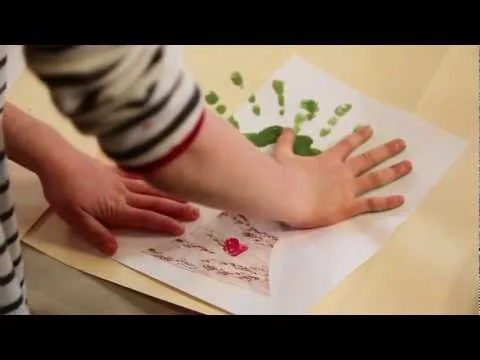 DIY Valentine's Day craft video: Keepsake handmade handprint card