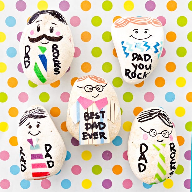 Create your own Father's Day paperweights with this craft from Hello Wonderful: Last-minute gift from the kids
