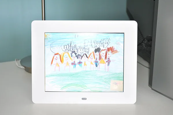 digital frame idea from The Organised Housewife.
