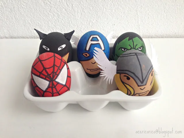 Superhero Easter egg decorating idea from Acecorico