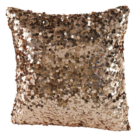 Rose gold sequinned pillow: Cool gifts for your glam BFF