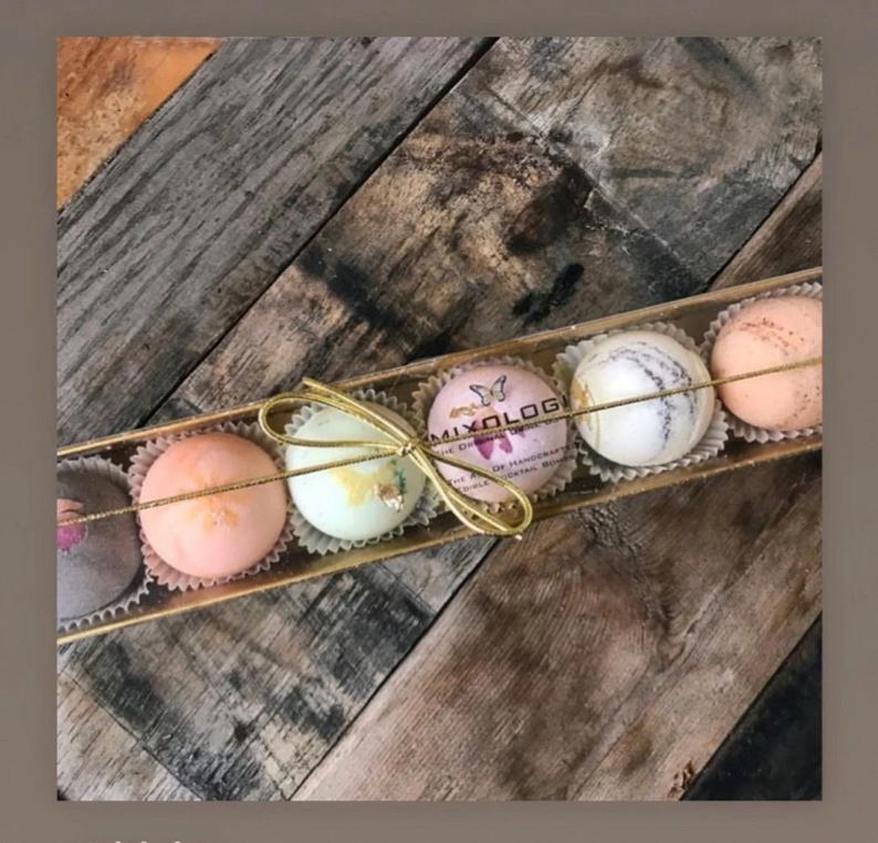 Send My Drink Bomb's delicious cocktail bombs to your friend for Valentine's Day